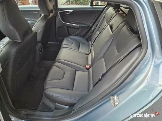 VOLVO V60 T4 SUMMUM |2.0 Benzyna|190KM|Zadbany|Świetny stan Wygoda - zdjęcie 11