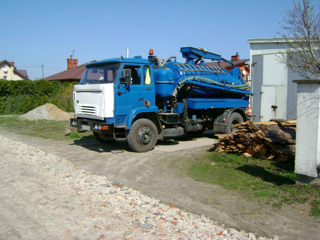 Pogotowie kanalizacyjne skuteczne udrażnianie kanalizacji Praga-Południe - zdjęcie 10