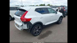 Volvo XC 40 INSCRIPTION / AWD / T5 / niski przebieg Tarnów - zdjęcie 4