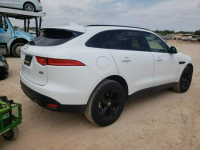 Jaguar F-Pace 2019, 2.0L, 4x4, Prestige, po gradobiciu Warszawa - zdjęcie 4