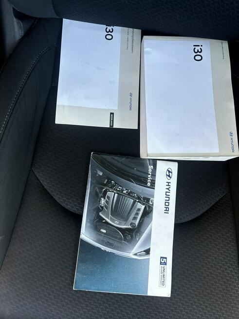 Hyundai i30 Bogaty Model Poznań - zdjęcie 12