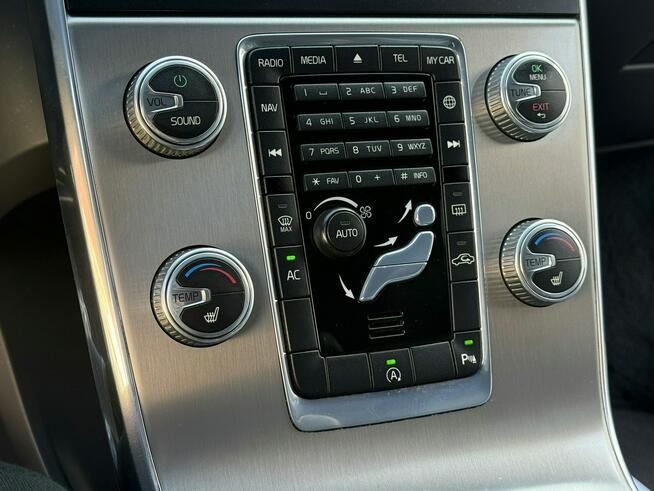 Volvo V60 2,0D4 181KM Momentum/Ledy/Xenon/Skóry/Navi/PDC/Serwis/ Węgrów - zdjęcie 7