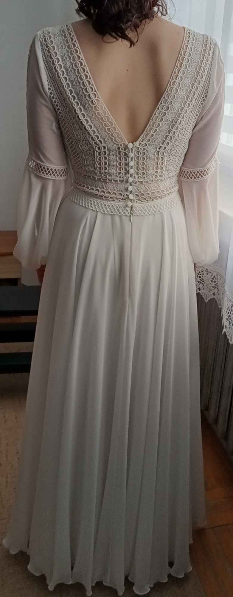 Piękna suknia ślubna ecru Markuszowa - zdjęcie 5