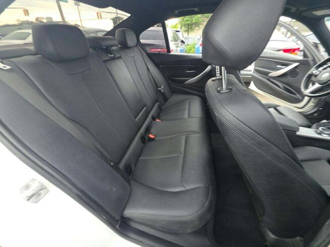BMW 330 xDrive / M-Pakiet / niski przebieg Wrocław - zdjęcie 10