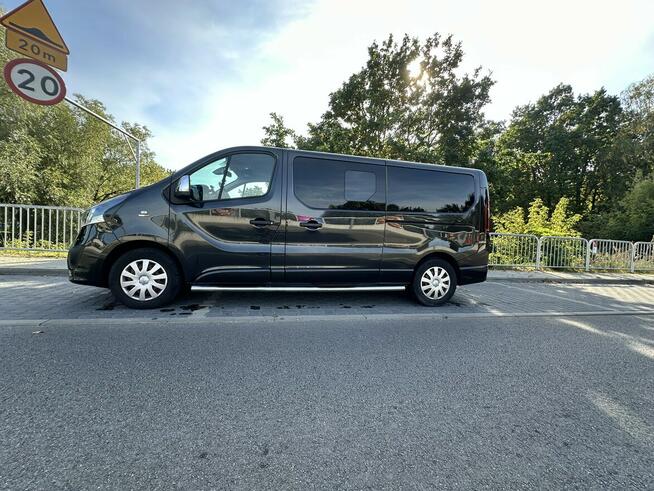 Opel Vivaro LONG 1.6 CDTI (2016) | 8 Osób | Pakiet CHROME Skierniewice - zdjęcie 1