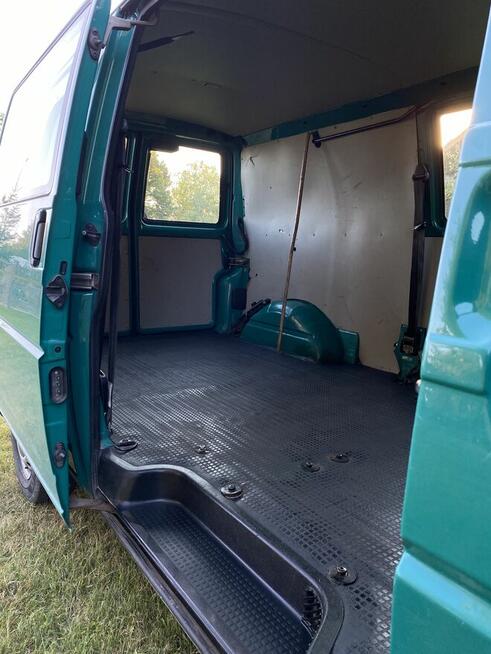 Volkswagen Transporter T4 Long 2003 2,5 TDI Olkusz - zdjęcie 12