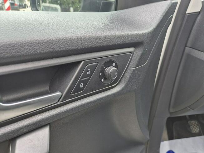 Volkswagen Caddy 2,0 tdi* Kamera *Navi* Stan idealny Bydgoszcz - zdjęcie 12