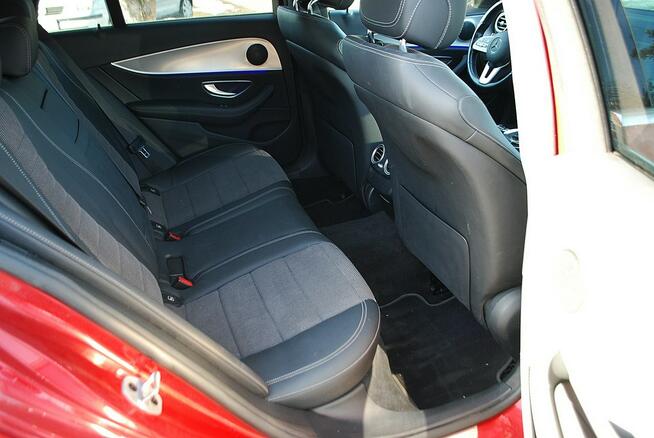 Mercedes E200. 4 MATIC. 2,0 benzyna-HYBRYDA. Słupsk - zdjęcie 11