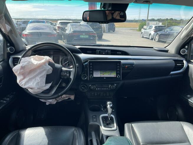 Toyota Hilux Executive 4x4 Automat Klimatronik Podgrzewanie Skóra JBL Gliwice - zdjęcie 8