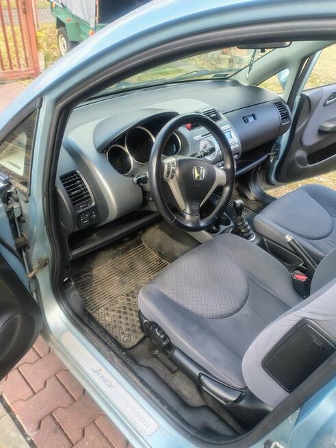 Honda Jazz mało używana przez córkę, klimatyzacja dziala Uwieliny - zdjęcie 11