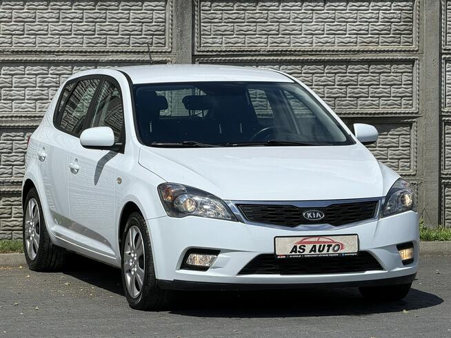 Kia Cee'd 1,6CRDI 90KM EcoDynamics/Klima/Pod.Fotele/Serwis Węgrów - zdjęcie 2