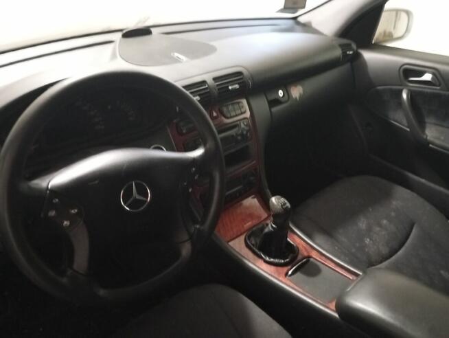 Mercedes 2.2 C klasa po kolizji 2002r. Słupca - zdjęcie 2