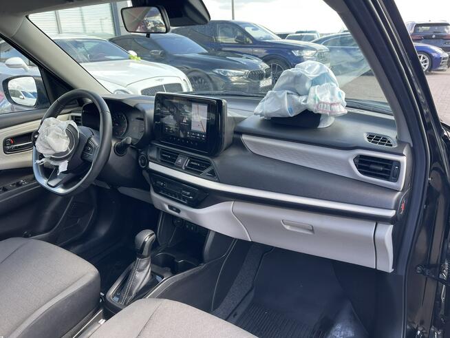 Suzuki Swift Salon PL Automat Klimatronik Kamera mHEV Gliwice - zdjęcie 9