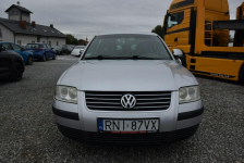 Volkswagen Passat 1.9TDI Klima Sedan 2003 rok Lift Tarnogród - zdjęcie 2