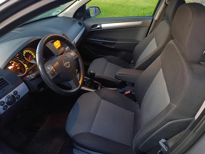 Opel Astra H 1.6benz 2005r Rozłazino - zdjęcie 10