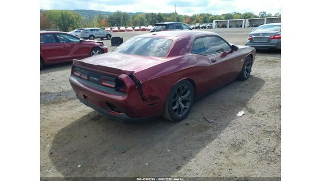 Dodge Challenger / 5.7 372KM / automat / niski przebieg / Tarnów - zdjęcie 6