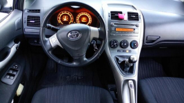 Toyota Auris 2007 r. 1.4 benzyna Kraków - zdjęcie 7
