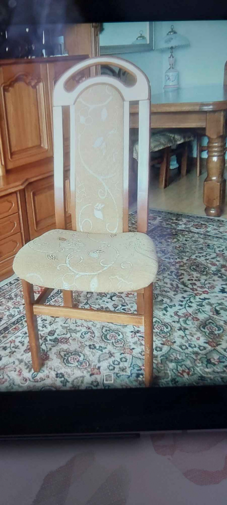 Sprzedam stół plus 6 krzeseł Krzyki - zdjęcie 1