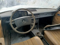 Mercedes W115 2.0D 72r Tarnów - zdjęcie 7