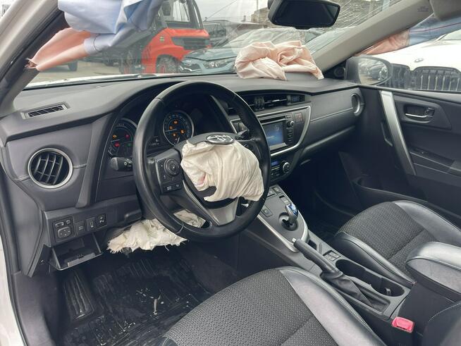 Toyota Auris Executive Hybryda Automat Kamera Podgrzewanie Gliwice - zdjęcie 6