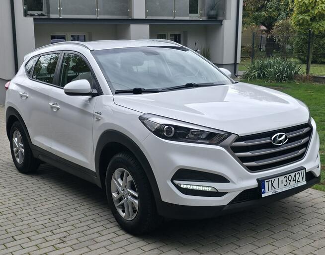 Hyundai Tucson 1.6 Benzyna | Serwisowany | Bogate wyposażenie | Piekoszów - zdjęcie 2