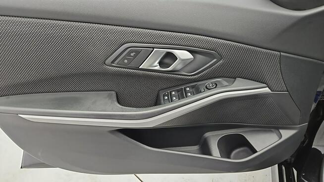 BMW 318 mHEV Advantag ! Z Polskiego Salonu ! Faktura Vat ! Warszawa - zdjęcie 10