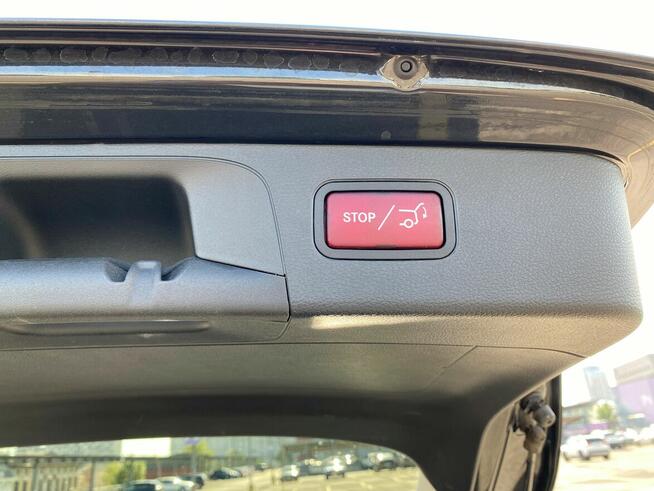 Mercedes-Benz GLC 300 E AMG Line Plug-In Polski salon Łódź - zdjęcie 9