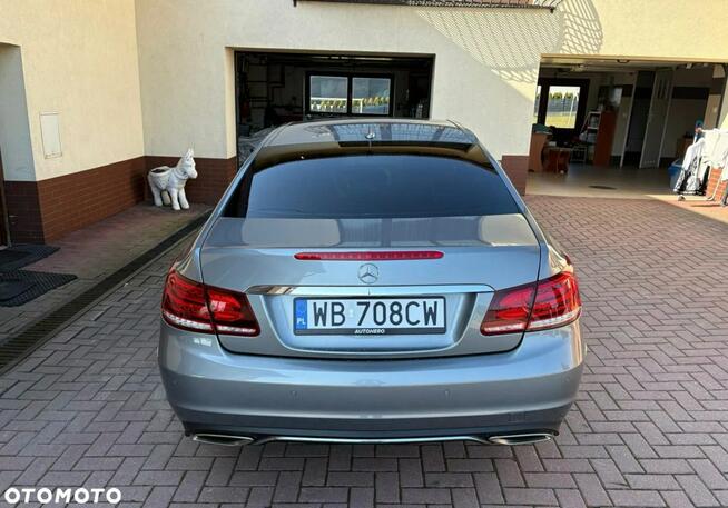 Mercedes E 250 Kraków - zdjęcie 7