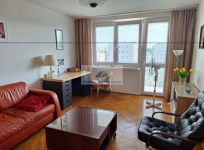 Okrąg 38,28m2. Po remoncie! 2pokoje z loggią! 8/9p.