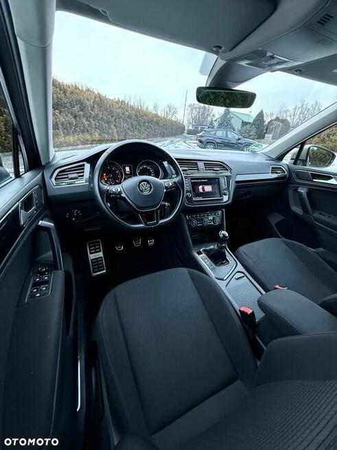 Volkswagen Tiguan 1.4 TSI ACT OPF Sound Poręba - zdjęcie 9