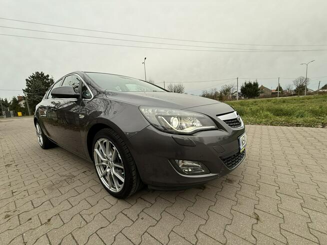 Opel Astra J 1.4T 2010r Cosmo Xenon Skóra Nawigacja Alufelgi Serwis! Sokołów Podlaski - zdjęcie 3
