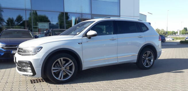 VOLKSWAGEN TIGUAN 2.0 TDI 4MOT HIGHLINE DSG 2019 ROK Szczecin - zdjęcie 10