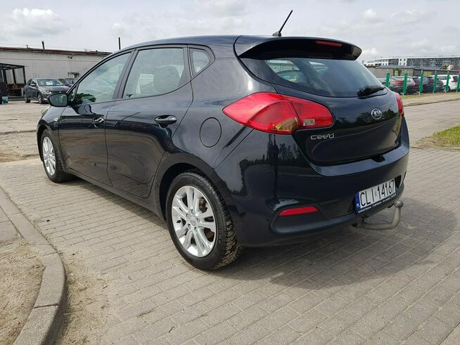 Kia Cee'd 1,4 Benzyna Klima Zarejestrowany Gwarancja Włocławek - zdjęcie 7