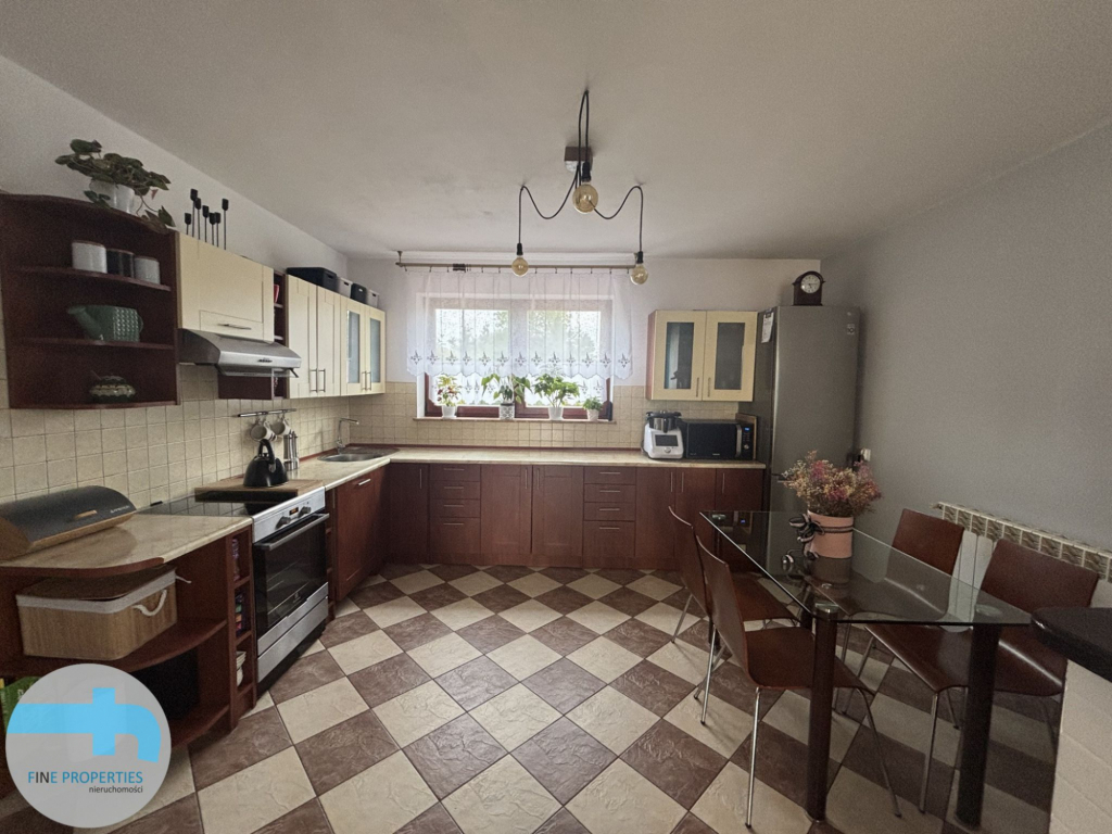 PRZESTRONNY, ZADBANY DOM JEDORODZINNY W CICHEJ, ZIELONEJ OKOLICY Nasielsk - zdjęcie 4