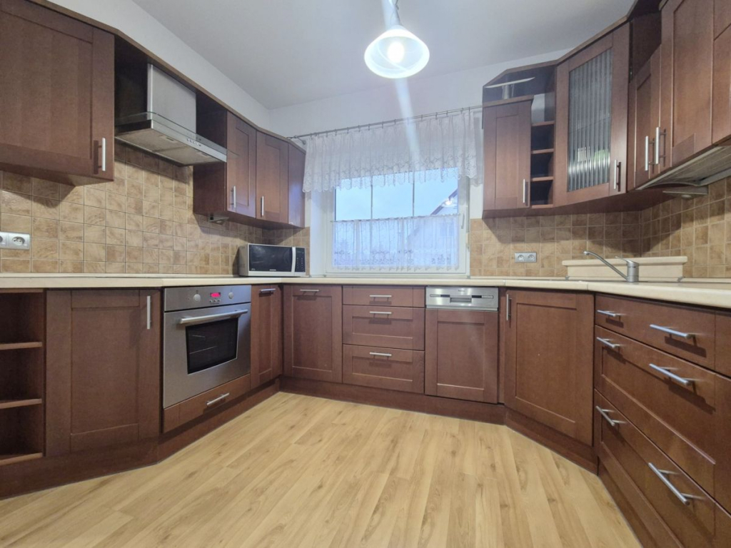 •	Dom dla rodziny , 167,6 m² -2 garaże ,działka Gniezno - zdjęcie 6