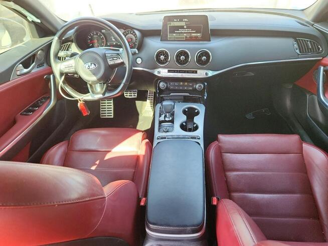 Kia Stinger Najwyższa wersja wyposażenia GT2 / AWD / niski przebieg Białystok - zdjęcie 8