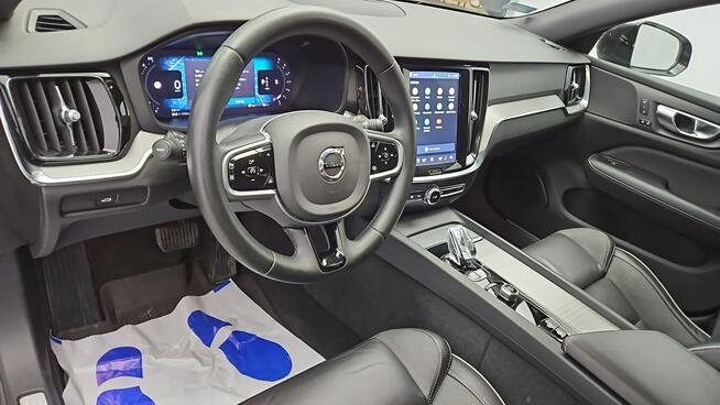 Volvo V60 B4 D Plus Dark aut ! Z Polskiego Salonu ! Faktura Vat ! Warszawa - zdjęcie 9