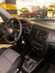 Volkswagen Golf 4 2003r. 1.4 75KM Jeżyce - zdjęcie 4