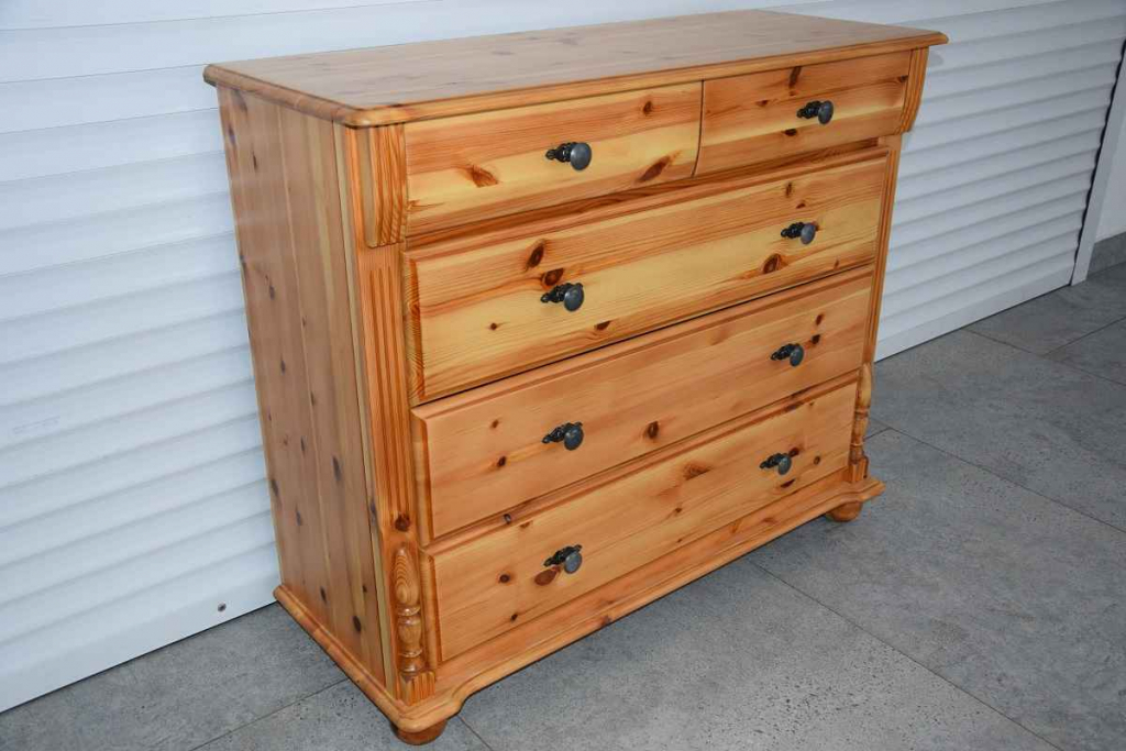 komoda z szufladami z drewna sosnowego - jak nowa Olsztyn - zdjęcie 2