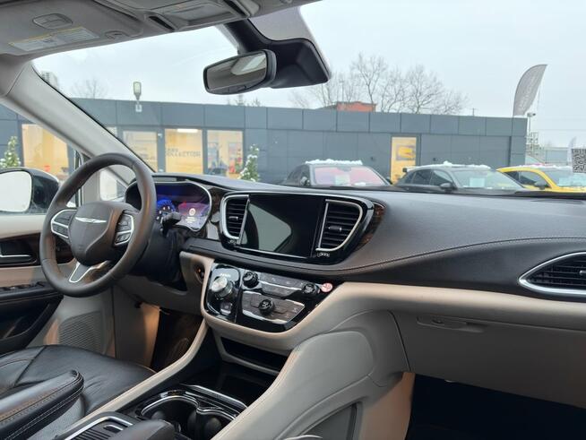 Chrysler Pacifica, 2023 Michałowice - zdjęcie 12