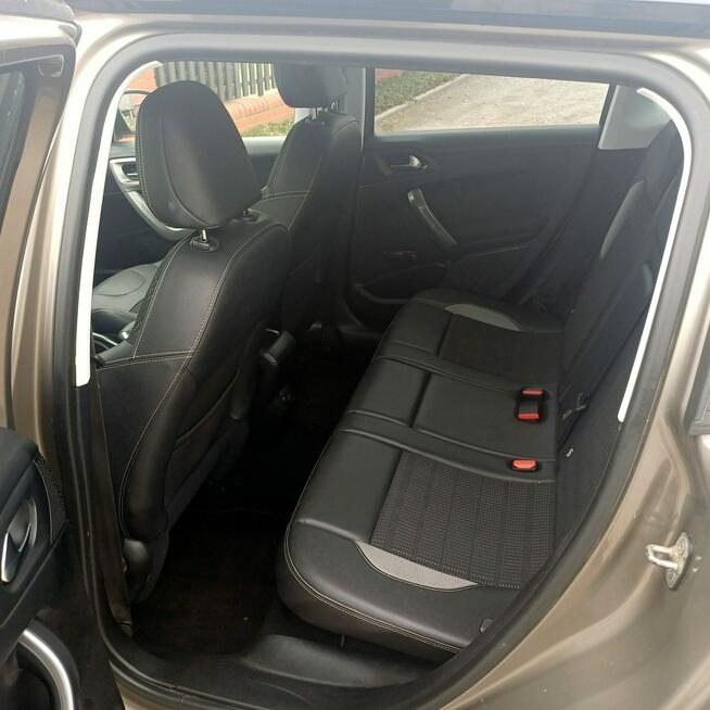 Peugeot 2008 1.6 BlueHDi 100KM Suchorzew - zdjęcie 8