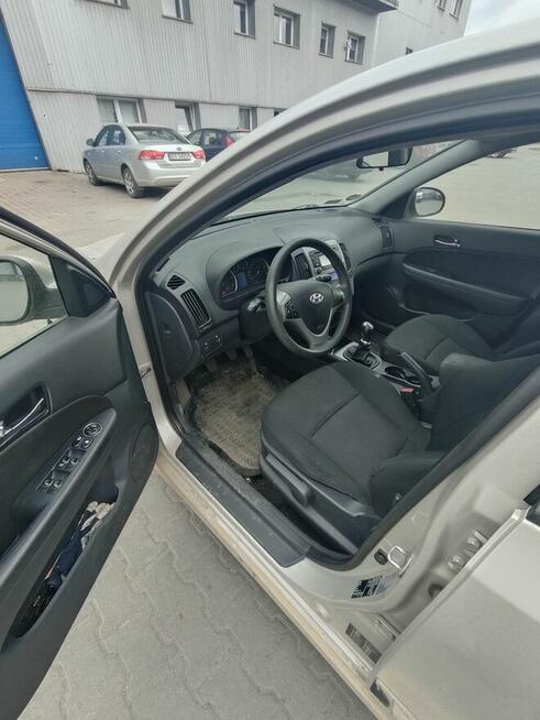 Syndyk sprzeda - Hyundai i30 1.6, 2011r. Jasieniec - zdjęcie 7
