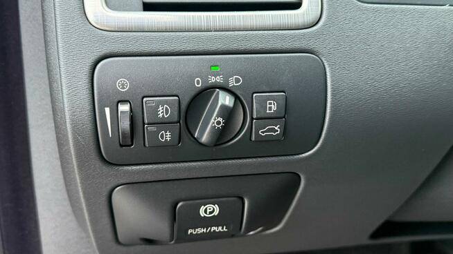 Volvo XC70 2.4 D5 4x4 full opcja szwajcar Lublin - zdjęcie 4