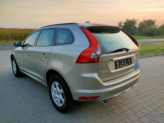 Volvo XC 60 2.0 D3 150KM Klimatronik Nawigacja Kamera Burzenin - zdjęcie 4