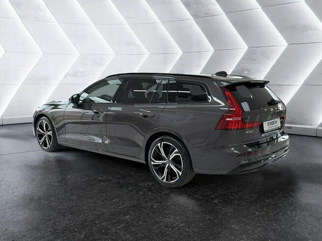 Volvo V60 B4(B) Ultra Dark *Gwarancja*FV23%* Tychy - zdjęcie 2