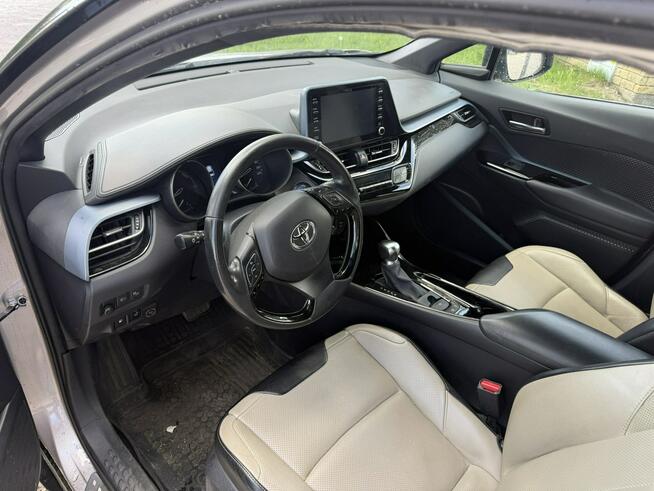 Toyota C-HR 1.8 HSD LPG Selection Jasna skóra Uszkodzony Otwock Mały - zdjęcie 11