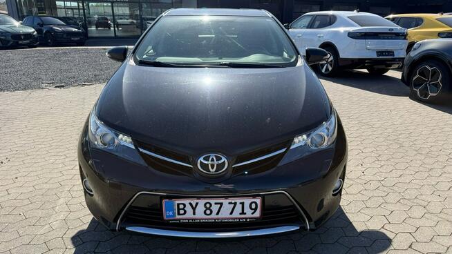 Toyota Auris Sadlno - zdjęcie 2