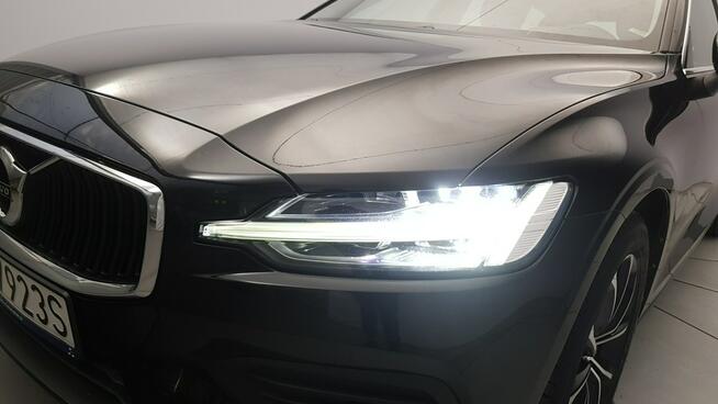 Volvo V60 B4 D Core ! Z Polskiego Salonu ! Faktura Vat ! Warszawa - zdjęcie 10