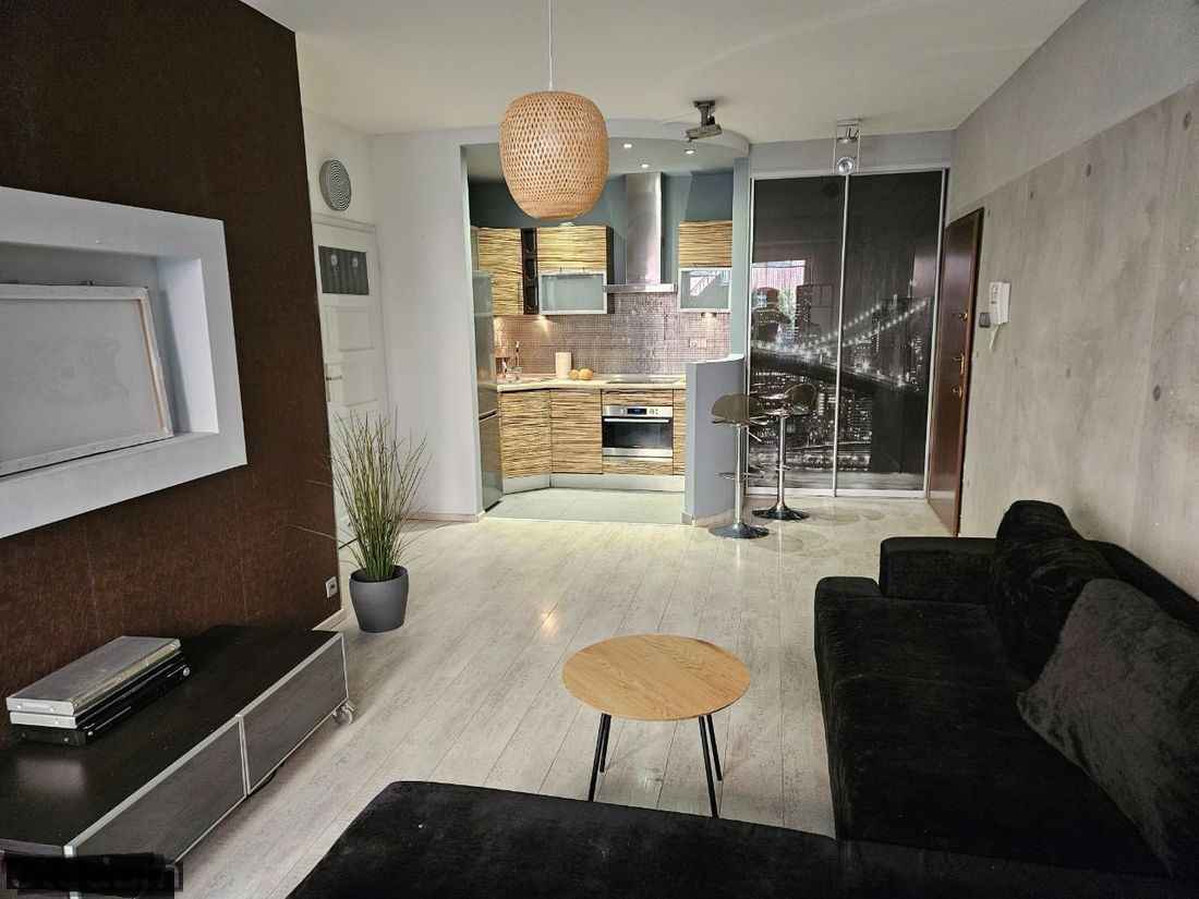 2pok, 48met, Okolice Legnickiej KOMÓRKA/2006 (Wrocław) Stare Miasto - zdjęcie 3