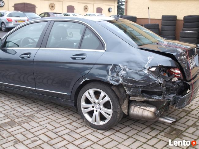 Mercedes C 220 2.2 CDi - 6 biegów AVANTGARDE Kalisz - zdjęcie 6